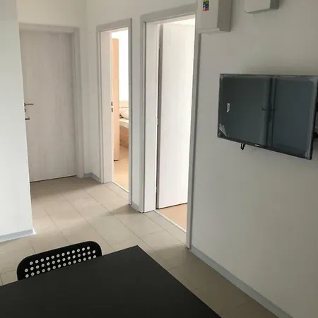 Living Park Logistic Hostel